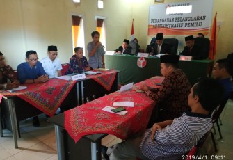 Sidang Pelanggaran Kampanye Oleh Bawaslu Kaur 