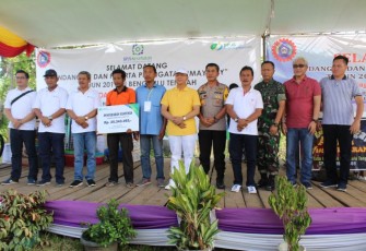 Bupati Bengkulu Tengah Ferry Ramli Foto Bersama 