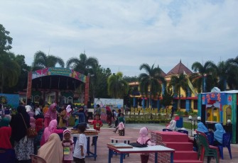 Suasana kegiatan Ramadhan Fair di komplek stadion Mutiara Kisaran. Selasa, (14/5/2019). Foto : TP. Simbolon/KlikWarta.com