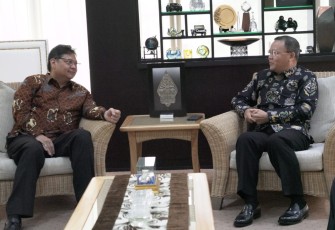 Gubernur Bengkulu Rohidin Mersyah Temui Menteri  Perindustrian RI Airlangga Hartarto