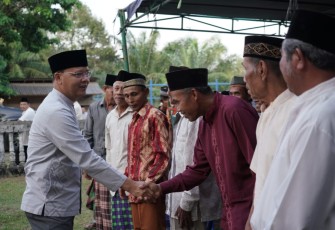 Gubernur Bengkulu Rohidin Mersyah Dalam Kunjungan ke Desa Srikuncoro Kecamatan Pondok Kelapa Bengkulu Tengah 
