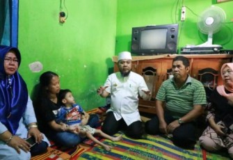 Wali Kota Bengkulu Helmi Hasan Berkunjung ke Kediaman Rafa Azka Putra Bocah 4 Tahun Menderita Penyakit Suspect Rubella