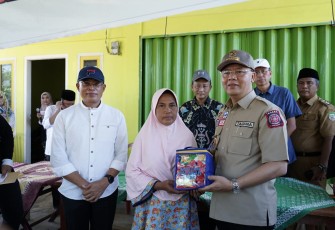 Gubernur Bengkulu Rohidin Mersyah Dan Plt Bupati Bengkulu Selatan Gusnan Mulyadi 