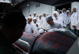 Bupati Bengkulu Selatan Kunjungi Jamaah Suluk Meninggal Dunia