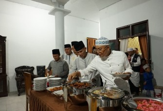 Tingkatkan Silahturahmi, Bupati Bengkulu Selatan Buka Bareng dengan Puluhan Komunitas 