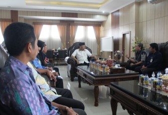 Gubernur Bengkulu Rohidin Mersyah Terima Kunjungan TIM BUMN Yang di Koordinator Oleh Bank BTN Diruang Kerja Gubernur   