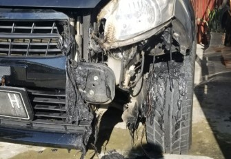 Kondisi Mobil Yang Terbakar 