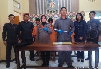 Kasat Reskrim Polres Bengkulu Utara AKP Jery Antonius Nainggolan S.Ik Saat Konferensi Pers 