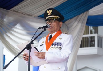 Bupati Kepahiang Hidayattulah Sjahid 