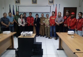 Usai sosialisasi Satgas TMMD Kronjo lakukan Pose Bersama