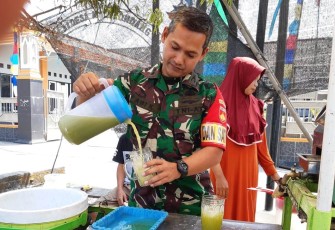 Berharap Hasil TMMD Kalikondang Semanis Es Tebu