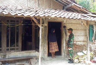 Kediaman Sri saat di tinjau tim Satgas TMMD Tegal untuk bedah rumah