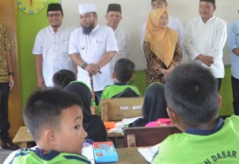 Wali Kota Bengkulu Helmi Hasan 