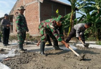 Senang dan Bangga Setiap hari Kerja Bareng TNI