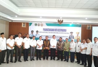 Wakil Bupati Bengkulu Tengah Septy Periyadi Foto Bersama 