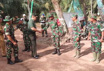 Kasdim Sambut Kunjungan Tim Wasev PJO Dari Mabesad di Poskitis