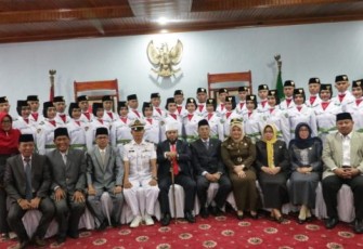 Wali Kota Bengkulu Helmi Hasan Foto Bersama 