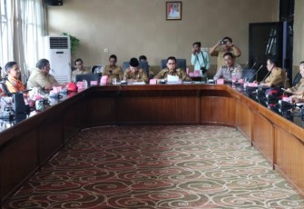 Asisten I Yunizar Hasan Pimpin Rapat Kordinasi Pelaksanaan Kegiatan Festival Ayiak Manak II