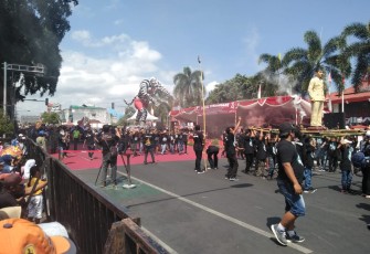 Pawai Kebangsaan di Kota Blitar dalam rangka memperingati HUT RI ke-74 Minggu (25/08/2019).