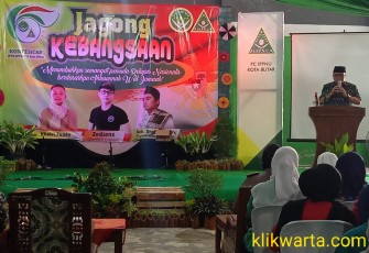 Plt Walikota Blitar Santoso saat memberikan sambutan di acara Konfercab IPNU dan IPPNU Kota Blitar ke-11.
