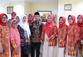 Wakil Wali Kota Bengkulu Dedy Wahyudi Foto Bersama 