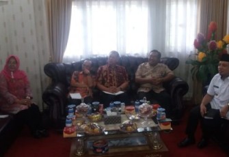Wakil Wali Kota Bengkulu Dedy Wahyudi  Saat Menyambut Tim Eliminasi Malaria Dari Kemenkes RI