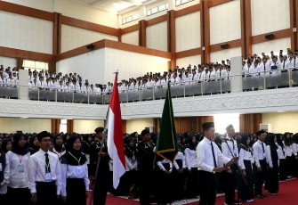 Mahasiswa Baru UIN SGD Bandung Melakukan Deklarasi Islam Moderat