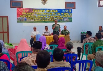 Tatap Muka Tim Wasev TMMD Reg 105 Dengan Warga Desa Jimbung
