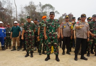 Panglima TNI dan Kapolri Pantau Kondisi Karhutla