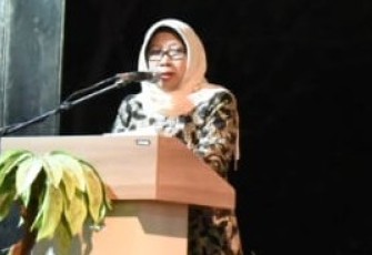 Bupati Tegal Umi Azizah saat memberikan sambutan Menyambut 1 Muharram