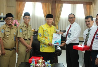 Gubernur Bengkulu Rohidin Mersyah Terima Laporan Hasil Pengawasan Badan Pengawasan Keuangan Dan Pembangunan Perwakilan Provinsi Bengkulu