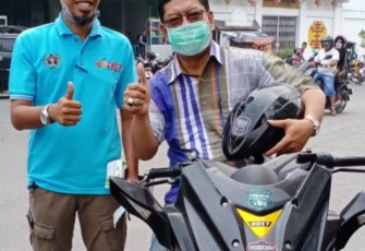 PWI Asahan Bagikan 1000 Masker Kepada Pengguna Jalan
