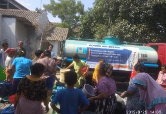 Bantuan Air Bersih MASIGAB Untuk Warga Cikesal Kidul 