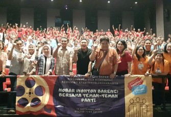 Dandim Depok Nobar Film The Lion King Bersama Yatim Papua