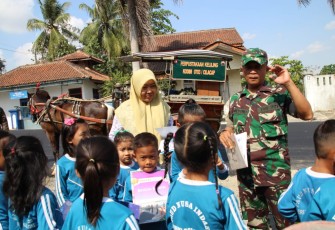 Delman Perpus Kodim Diserbu Siswa-siswi Paud Nusa Indah Jeruklegi Kulon