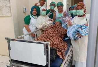 Persalinan Bayi Kembar 