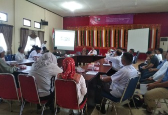 Jajaran SKPK Aceh Singkil dan Pihak Provinsi Aceh menggelar Perumusan Rancangan rencana aksi nasional percepatan pembangunan daerah tertinggal (RAN-PPDT) Provinsi Aceh 2021 diaula Bapeda Setempat