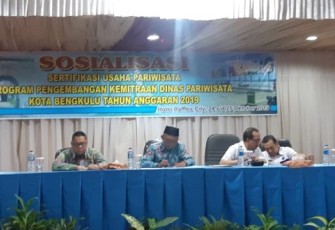 Staf Ahli Wali Kota Bidang Pembangunan Ekonomi Dan Keuangan Tony Elfian Buka Sosialisasi 