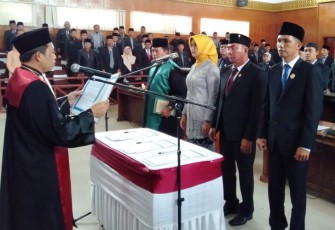 Pelantikan dan pengambilan sumpah/janji jabatan