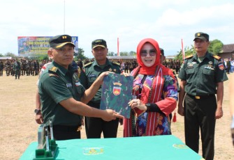 Letkol Inf Eko Juniarto Bersama Hj Sri Mulyani Tutup TMMD Sengkuyung III Kodim Klaten