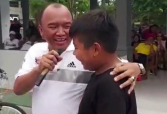 Wakil Walikota Tegal saat bersama Atlet Tenis Yunior Asal Banjarnegara