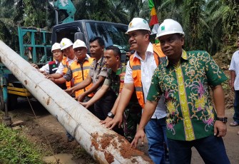 Keinginan Masyarakat Dusun III Bukit Kijang Terwujud Untuk Memiliki Listrik