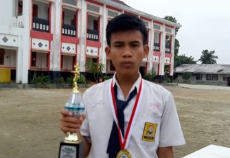 Peraih Juara 1 Karate Kristoper Tambunan.