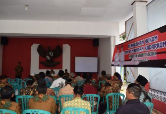 Suasana Penyuluhan Hukum oleh Bagian Hukum Setda Pemkab Blitar ke masyarakat Kebupaten Blitar
