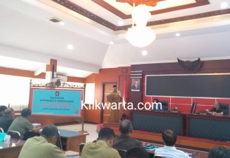 Plt Walikota Blitar Santoso Saat Membuka Advokasi dan Sosialisasi KTR Bagi ASN Pemkot Blitar