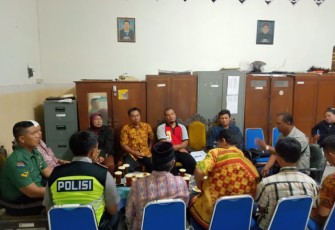 Babinsa Hadiri Rapat Pembangunan Desa Teloyo 