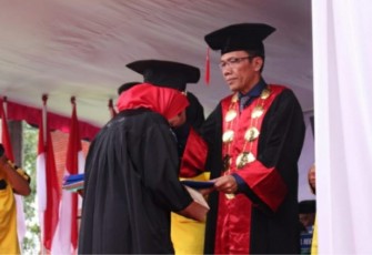 H Surya Abadikan Berdirinya Universitas Asahan Sebagai Wujud Apresiasi