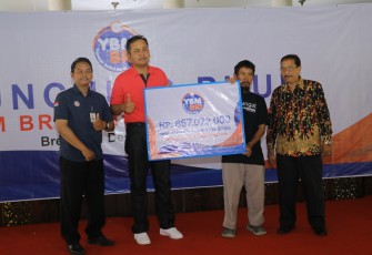 YBM BRI Serahkan Bantuan Dana Senilai Rp 867.072.000 Untuk Kelompok PKUR Brebes