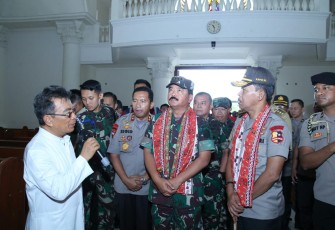 Panglima TNI Saksikan Deklarasi dan Komitmen Natal Damai di Manado