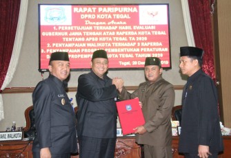 Rapat Paripurna DPRD Kota Tegal